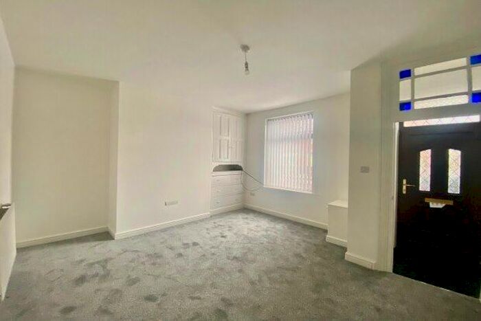 3 Bedroom Property To Rent In Chapel Street, Chorley, PR7
