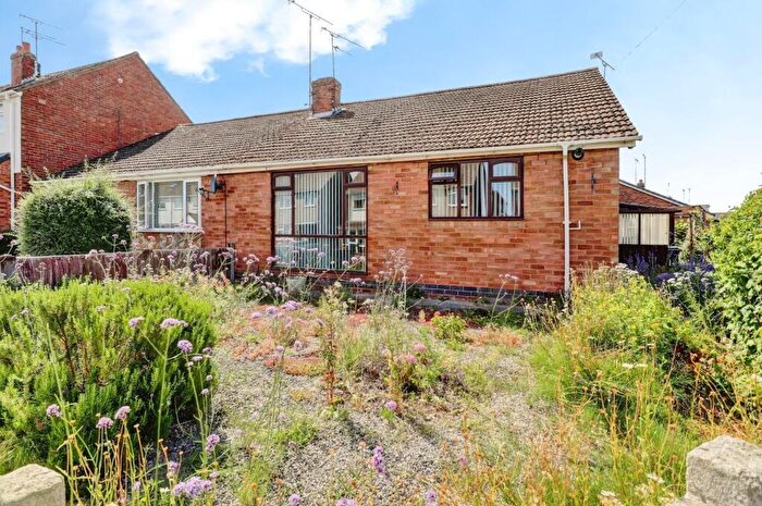 2 Bedroom Semi-Detached Bungalow For Sale In Darrach Close, Coventry, CV2