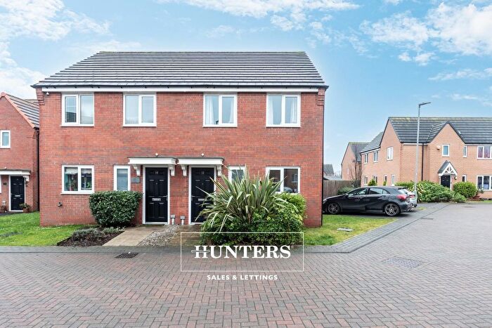 3 Bedroom Semi Detached House For Sale In Stope Avenue, Kinsley, Pontefract, WF9