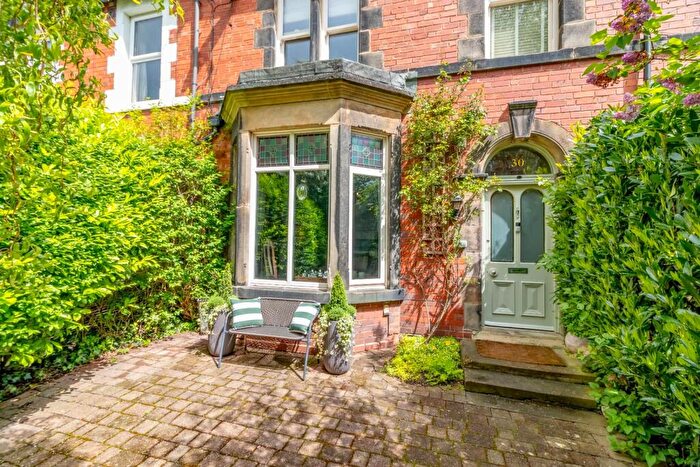 5 Bedroom Terraced House For Sale In The Avenue, Harrogate, HG1