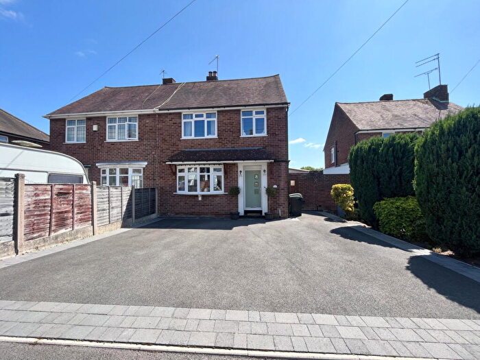3 Bedroom Semi-Detached House For Sale In Wavell Road, Quarry Bank, Brierley Hill, DY5