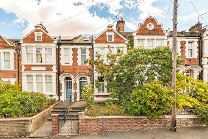 3 Bedroom Terraced House For Sale In Eastcombe Avenue, Charlton, SE7