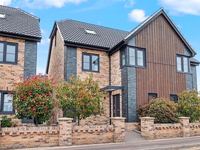 4 Bedroom Semi-Detached House For Sale In West Road, Caister-on-sea, NR30