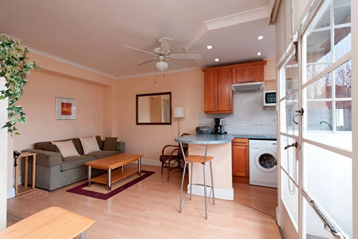 1 Bedroom Flat To Rent In Sloane Avenue, Sloane Square, London, SW3
