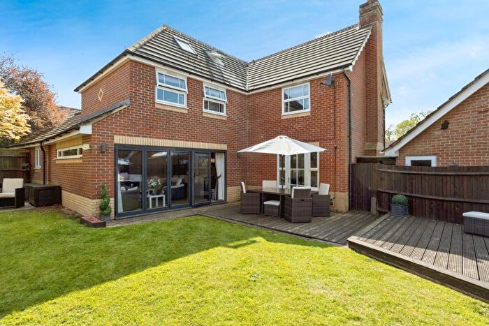5 Bedroom Detached House For Sale In Henley Close, Maidenbower, Crawley, West Sussex, RH10