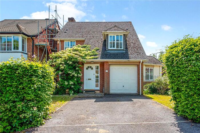 4 Bedroom House To Rent In Wentworth Grange, Winchester, Hampshire, SO22