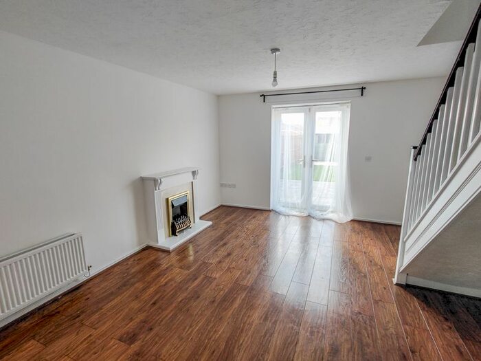 2 Bedroom Terraced House To Rent In Newmarsh Road, Central Thamesmead