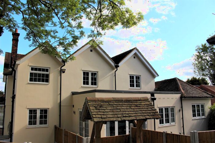 1 Bedroom Flat To Rent In Whitewebs Cottage, Main Road, Ingatestone, Essex, CM4