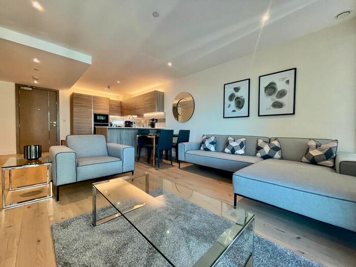 2 Bedroom Flat To Rent In Hampton Apartments, Duke Of Wellington Avenue, Woolwich, SE18