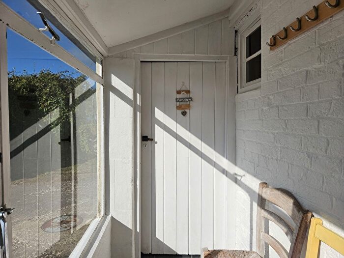 2 Bedroom Cottage To Rent In Foyle Hill, Shaftesbury, Dorset, SP7
