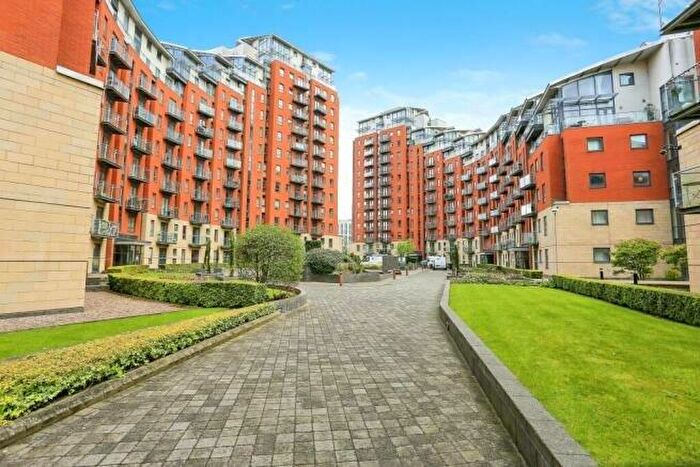 1 Bedroom Flat To Rent In Beringa, Gotts Road, Leeds, West Yorkshire, LS12