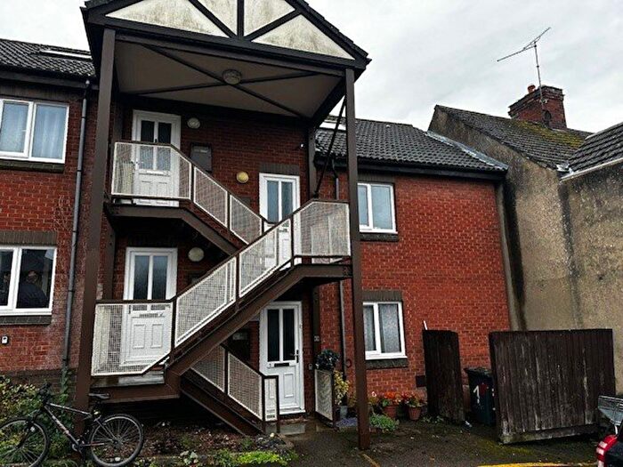 1 Bedroom Flat To Rent In Meadow Court, Kettering, NN16