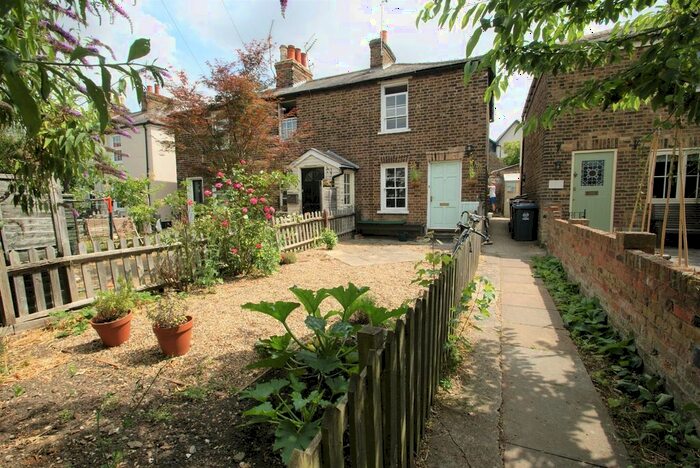 1 Bedroom Cottage To Rent In Dunmow Road, Bishop's Stortford, CM23