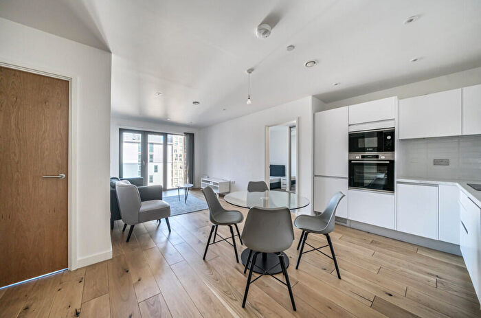 2 Bedroom Apartment To Rent In Windmill Street, Birmingham, West Midlands, B1