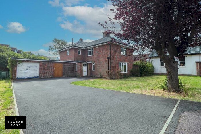 4 Bedroom House To Rent In Upper St. Michaels Grove, Fareham, PO14