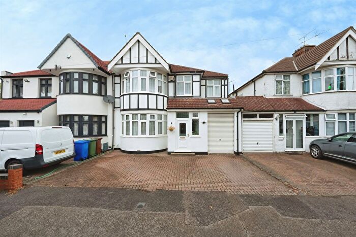 5 Bedroom Semi-Detached House For Sale In Hunters Grove, Harrow, HA3