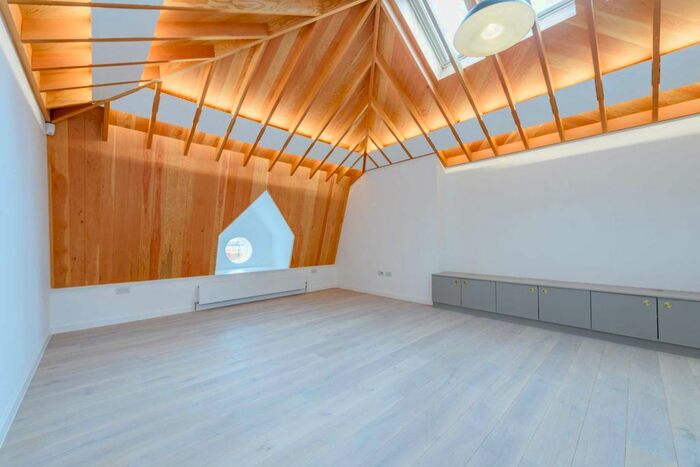 2 Bedroom Flat To Rent In Marylebone High Street, Marylebone, W1U