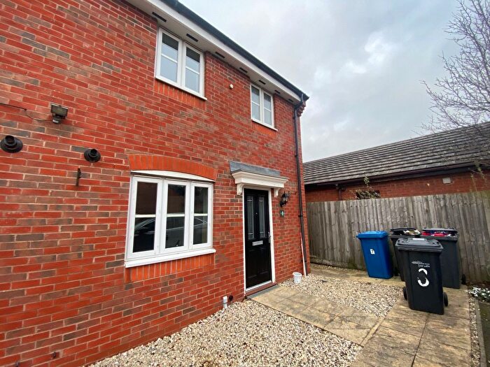 3 Bedroom Property To Rent In Amblerise Close, Tamworth, B77