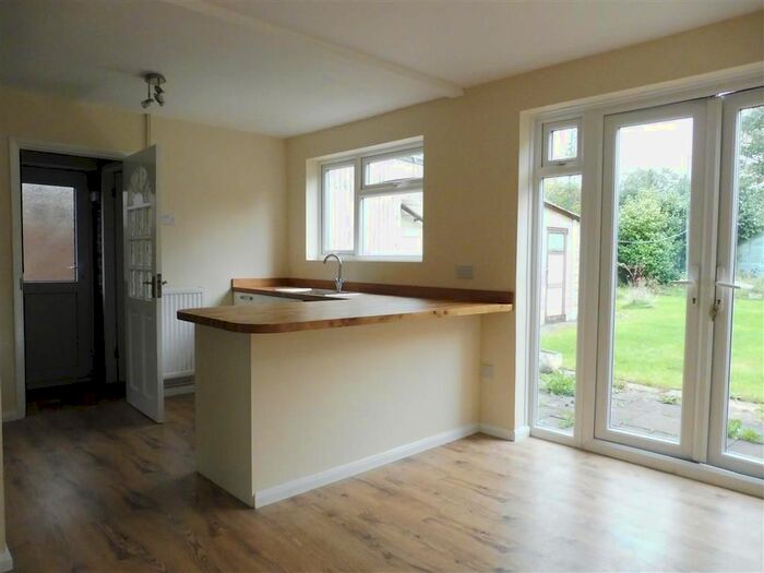 3 Bedroom Semi-Detached House To Rent In Highfield Road, Willesborough, Ashford, TN24