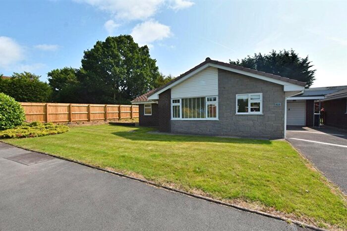 3 Bedroom Detached Bungalow For Sale In Ingleton Close, Holmes Chapel, CW4