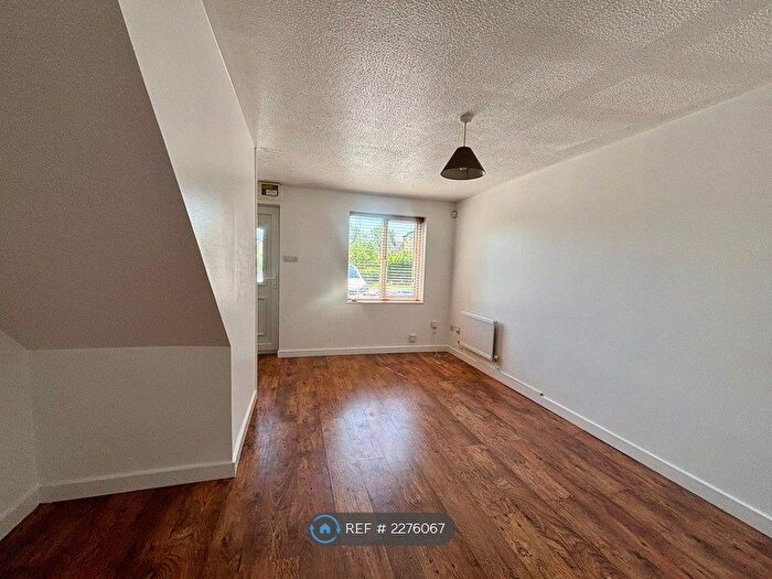 2 Bedroom End Of Terrace House To Rent In The Bramblings, Bicester, OX26