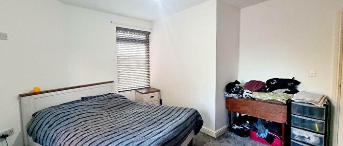 1 Bedroom Flat To Rent In West Street, Hucknall, NG15