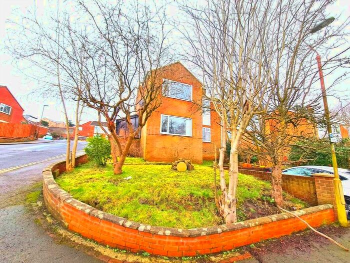 3 Bedroom Semi-Detached House To Rent In Wearside Drive, Durham City, DH1