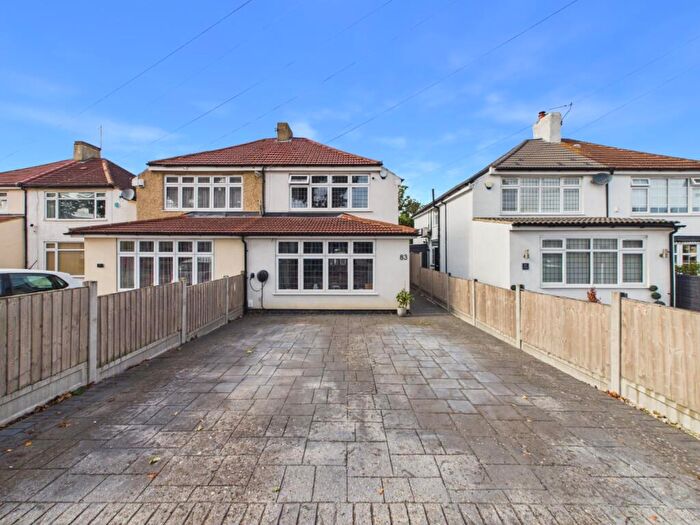 3 Bedroom Semi Detached House For Sale In Sidcup, Kent, DA15
