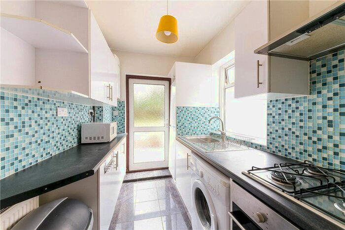 3 Bedroom Property To Rent In Broadwater Road, Tooting Bec, London, SW17
