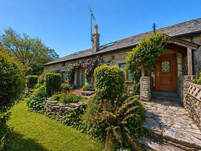 2 Bedroom Detached Bungalow For Sale In Mathill Road, Brixham, TQ5