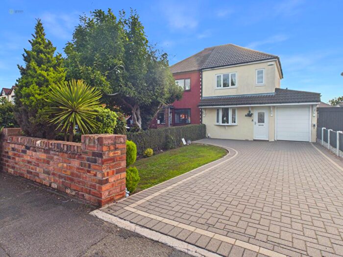 2 Bedroom Semi-Detached House For Sale In Sutton Road, Mile Oak, Tamworth, B78