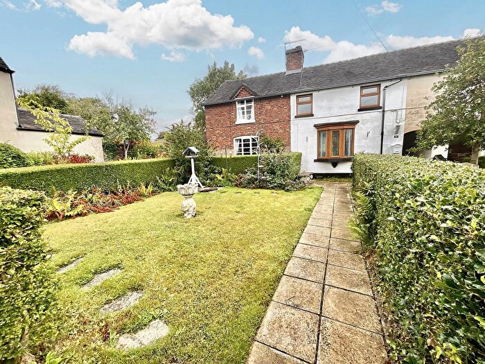 1 Bedroom Cottage For Sale In Chapel Street, Forsbrook, ST11