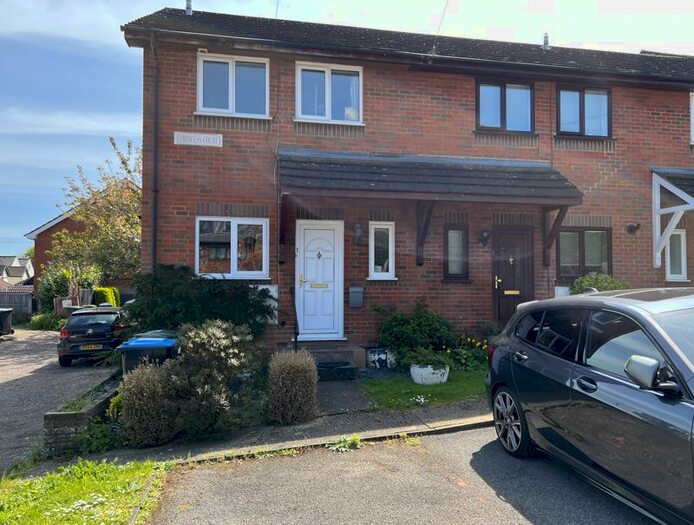 2 Bedroom Semi-Detached House To Rent In Princes Court, Hemel Hempstead, HP3