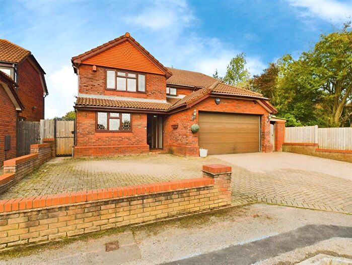 5 Bedroom Detached House For Sale In Causley Drive, Barrs Court, Bristol, BS30