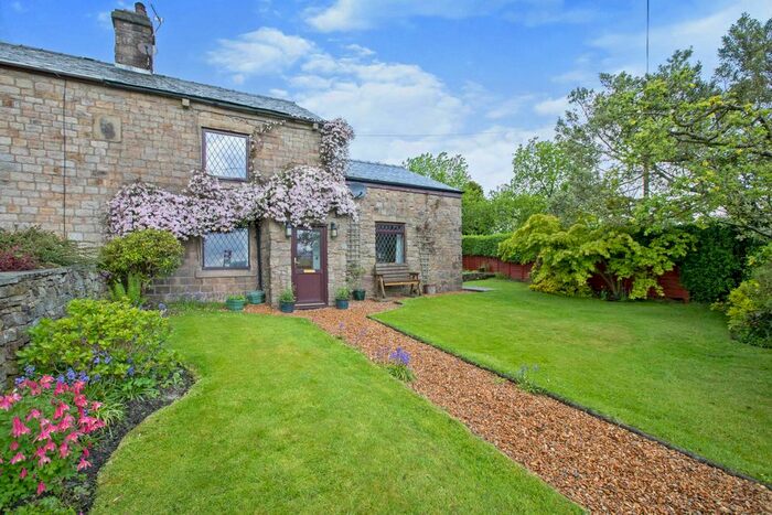 4 Bedroom Semi-Detached House For Sale In Dover Lane, Brindle, Chorley, Lancashire, PR6