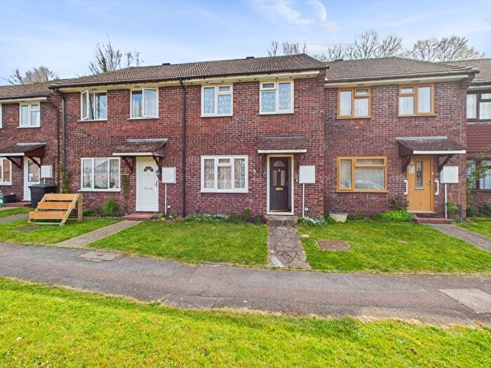 2 Bedroom Terraced House To Rent In Maple Close, Whyteleafe, CR3