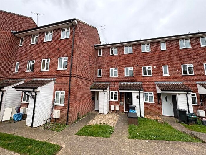 1 Bedroom Flat For Sale In Sedgemoor Close, Yeovil, Somerset, BA21