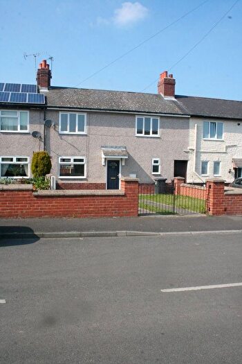 3 Bedroom Semi-Detached House To Rent In South Street, Highfields, Doncaster, DN6
