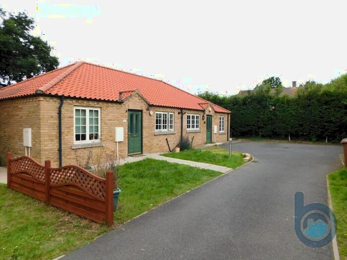 2 Bedroom Semi-Detached Bungalow To Rent In Muntjac Close, Peterborough, Cambridgeshire, PE3