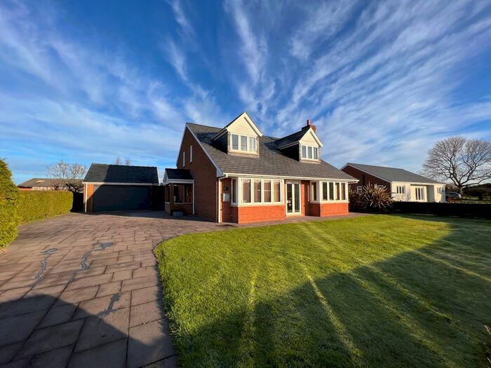 4 Bedroom Detached House For Sale In Knoll Lane, Little Hoole, Preston, PR4