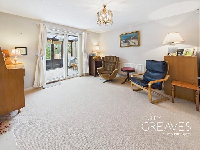 2 Bedroom Semi-Detached House For Sale In Kappler Close, Netherfield, Nottingham, NG4