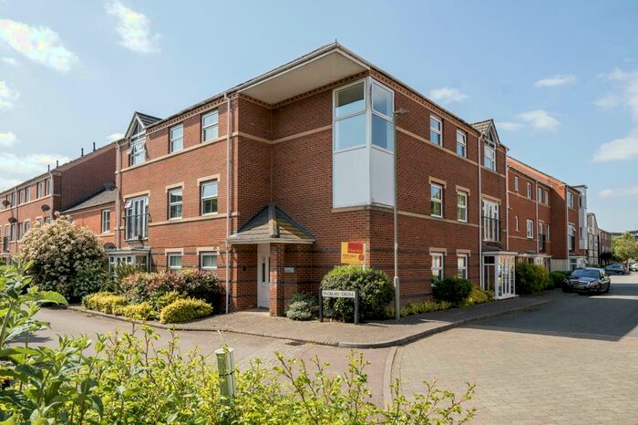2 Bedroom Apartment To Rent In Banbury, Oxfordshire, OX16