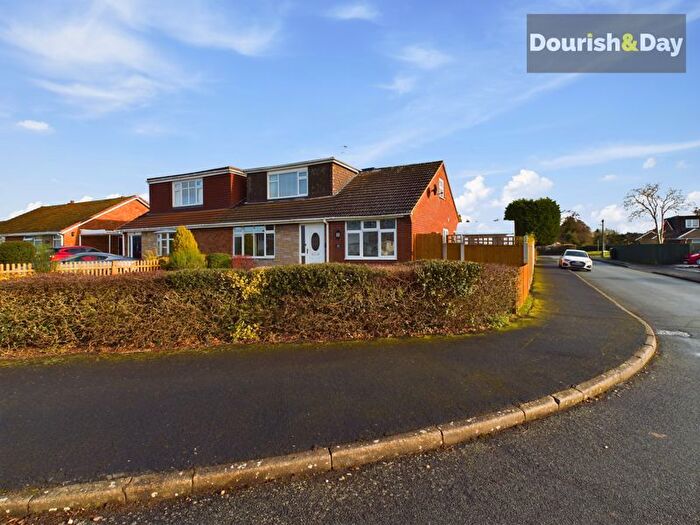 4 Bedroom Semi-Detached House For Sale In Broad Acres, Coven, Wolverhampton, WV9