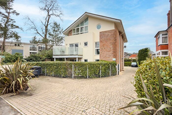 1 Bedroom Flat To Rent In Penn Hill Avenue, Poole, BH14