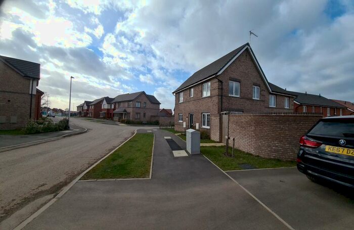 3 Bedroom Semi-Detached House To Rent In Conrad Lewis Way, CV34