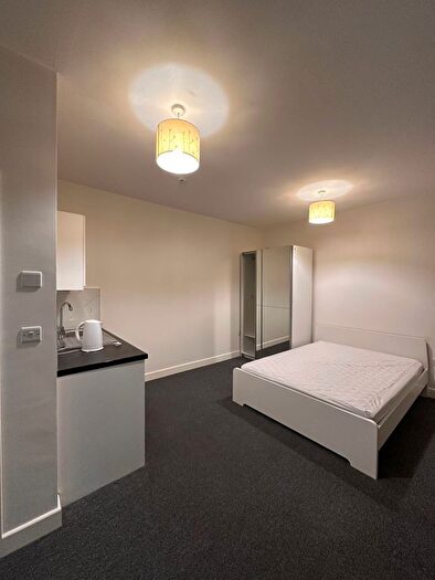 1 Bedroom Studio To Rent In Green Lane, Ilford, IG3