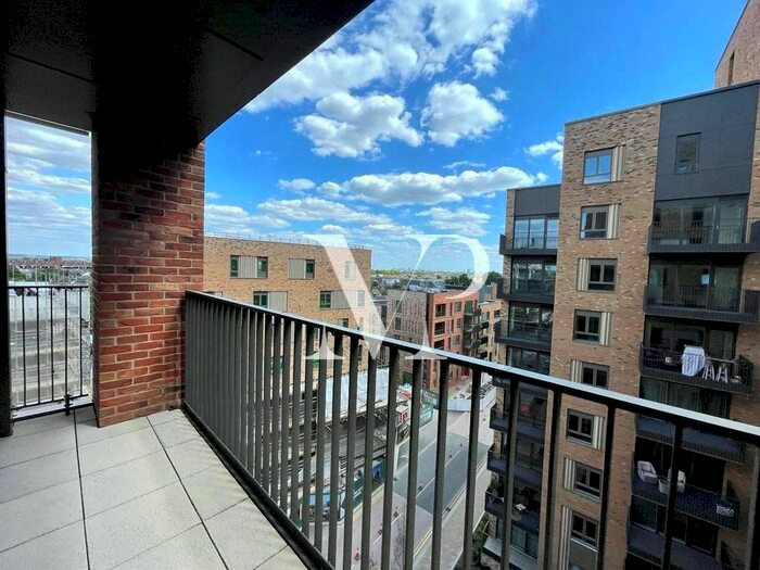 2 Bedroom Flat To Rent In Blenheim Mansions, Clarendon, Mary Neuner Road, N8