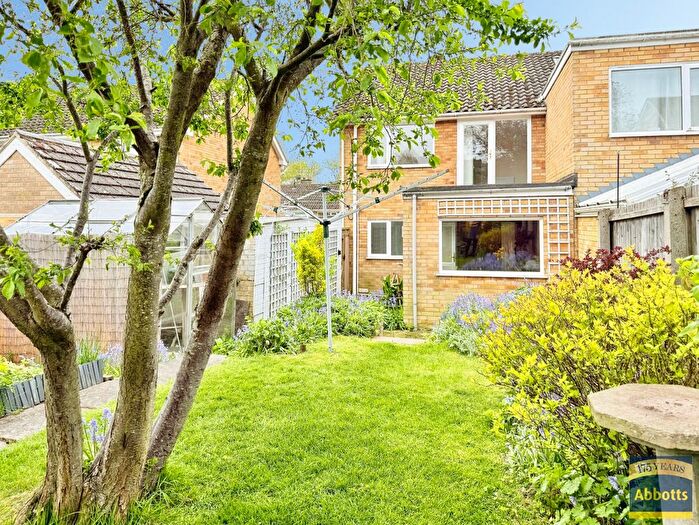 3 Bedroom Semi Detached House To Rent In Winthrop Road, Bury St. Edmunds, IP33