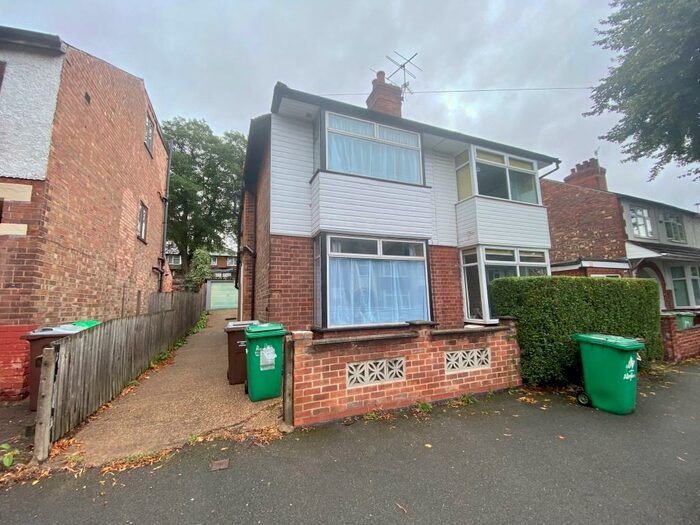 3 Bedroom Semi-Detached House To Rent In &#;pppw, Allington Avenue, Lenton, NG7