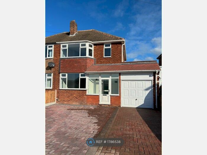 3 Bedroom Semi-Detached House To Rent In Gorsy Bank Road, Hockley, Tamworth, B77